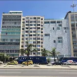 Apartamento Em Copacabana Beira Mar